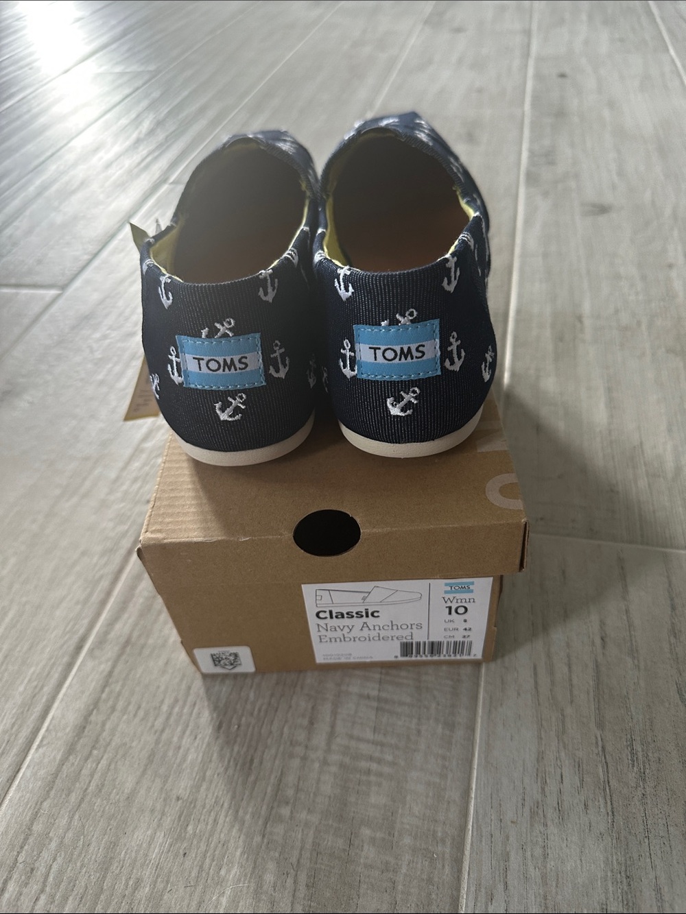 Toms Navy Canvas Slip-On with White Anchor Pattern - Picture 3 of 6